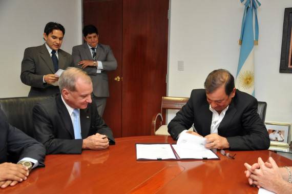 Firma Convenio Municipalidad